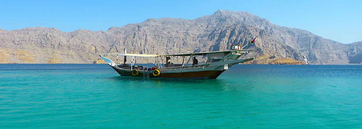 Desert Safari Dubai offers Desert Safari, City Tours & Dhow Cruise Packages